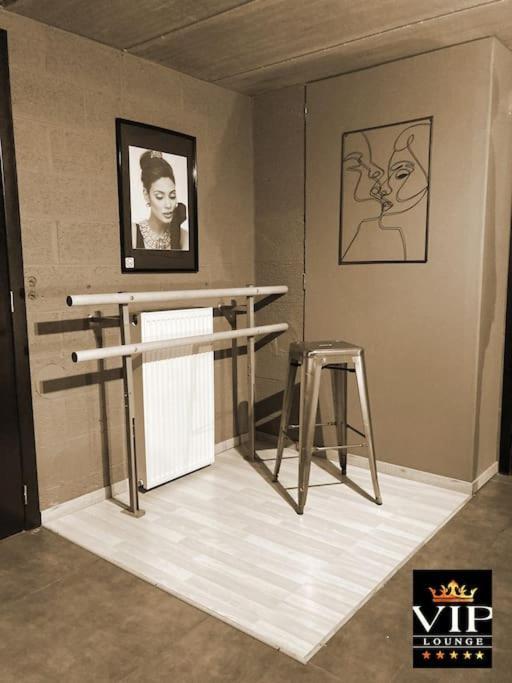 Vip Lounge Appartement Avec Jacuzzi Et Jardin Andenne Buitenkant foto