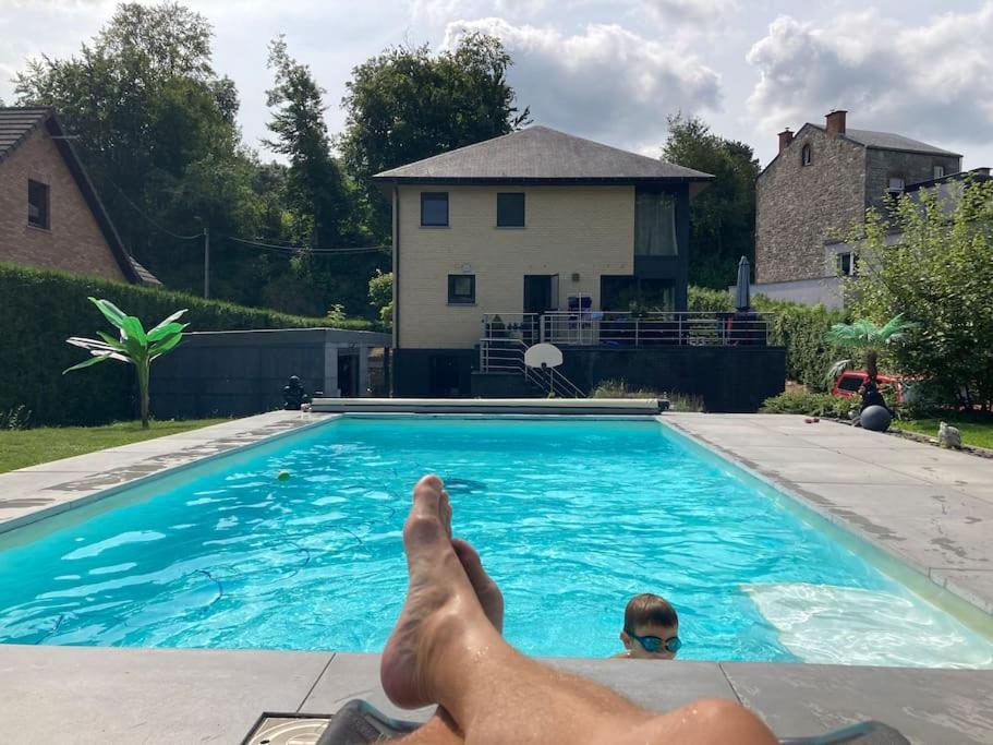Vip Lounge Appartement Avec Jacuzzi Et Jardin Andenne Buitenkant foto